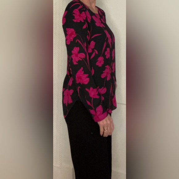 Banana Republic Blouse - Picture 3 of 4